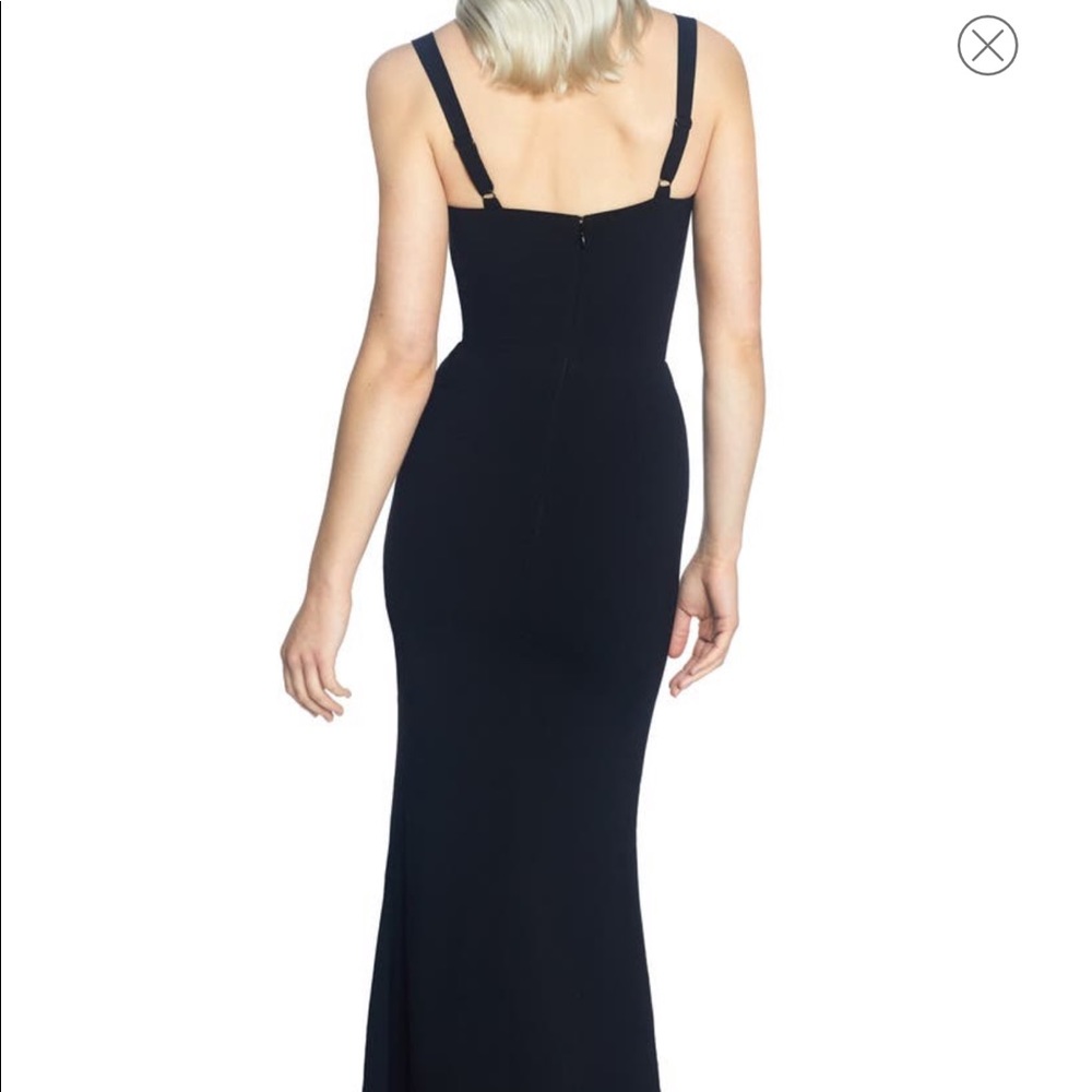 ๐๐HP๐๐DTP Estella Crepe Trumpet GownNWT - Picture 2 of 10